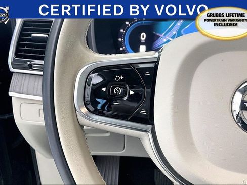 Used 2023 Volvo XC90 B6 Plus image 26