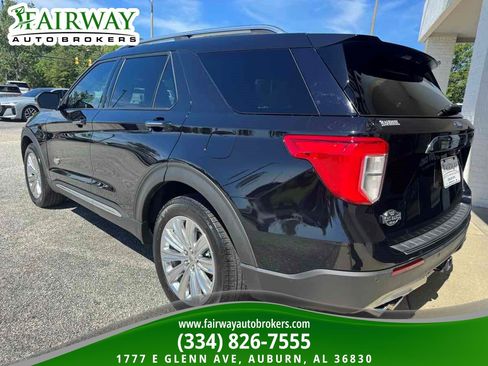 Used 2023 Ford Explorer King Ranch w/ Technology Package AWD/4WD image 8