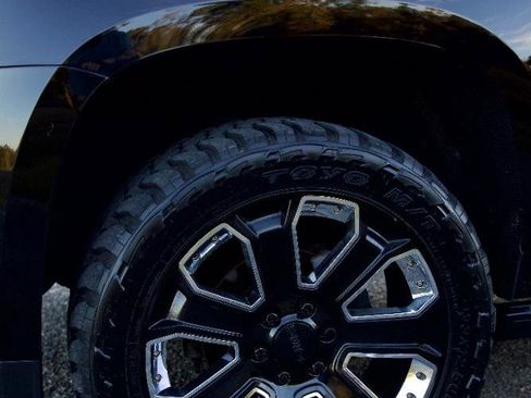 Used 2019 GMC Yukon Denali image 6