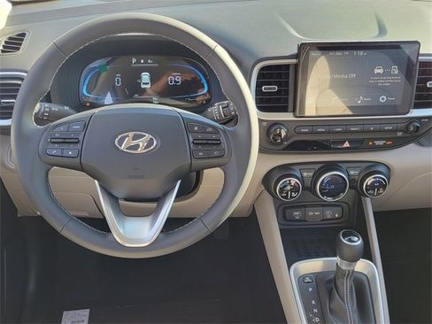 New 2026 Hyundai Venue SEL image 4