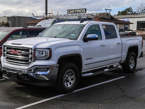 Used 2018 GMC Sierra 1500 SLT image 2