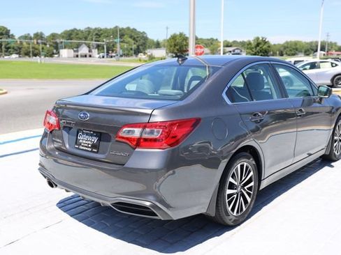 Used 2019 Subaru Legacy 2.5i Premium AWD/4WD image 5