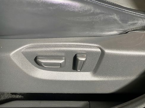 Used 2023 Mitsubishi Eclipse Cross SE image 9