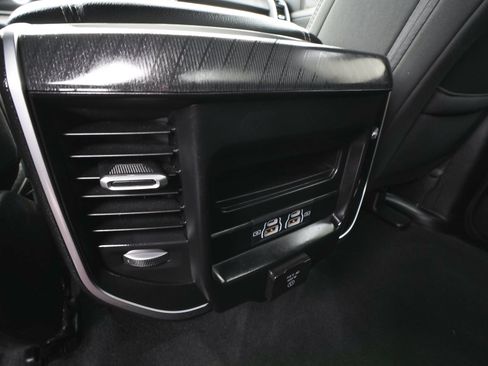 Used 2025 RAM 1500 Big Horn AWD/4WD image 34