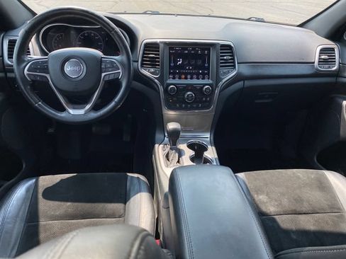 Used 2018 Jeep Grand Cherokee Altitude AWD/4WD image 5