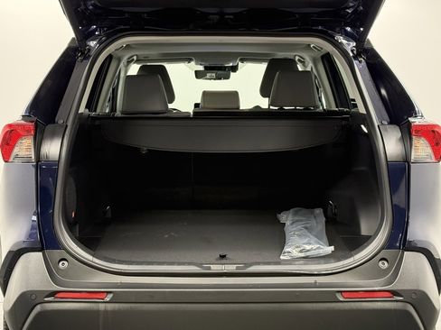 Used 2025 Toyota RAV4 XLE Premium image 11