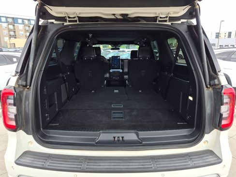 Used 2024 Ford Expedition Max Platinum AWD/4WD image 30