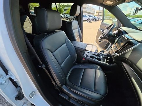 Used 2023 Chevrolet Traverse LT AWD/4WD image 33