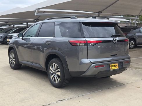 New 2026 Nissan Pathfinder SL FWD image 5