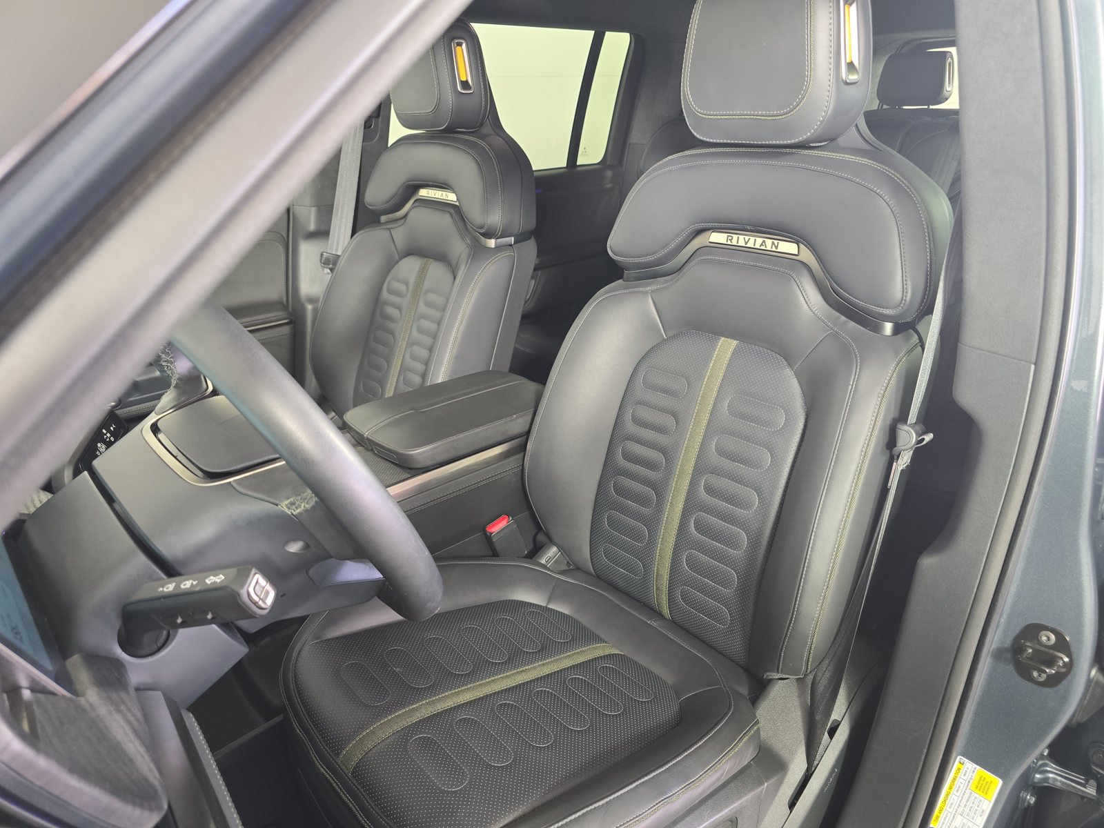 Used 2023 Rivian R1S Adventure Quad AWD/4WD image 20