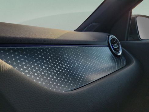 Certified 2025 Mercedes-Benz GLA 250 image 30