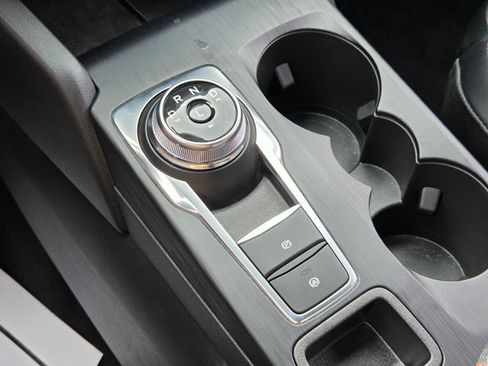 Used 2025 Ford Escape ST-Line w/ Tech Pack #1 image 24