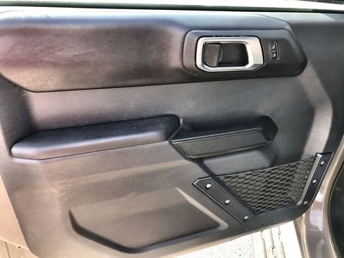 Used 2025 Ford Bronco Outer Banks image 13