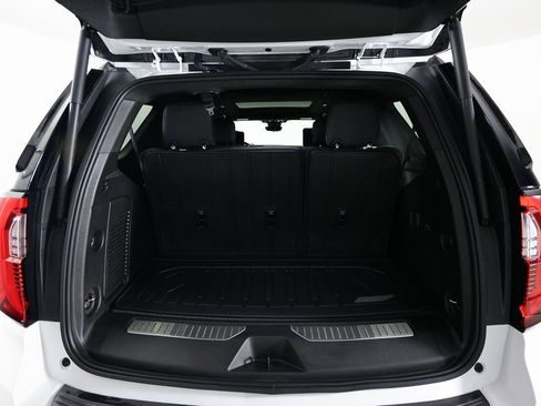 Used 2026 GMC Yukon Denali Ultimate image 7