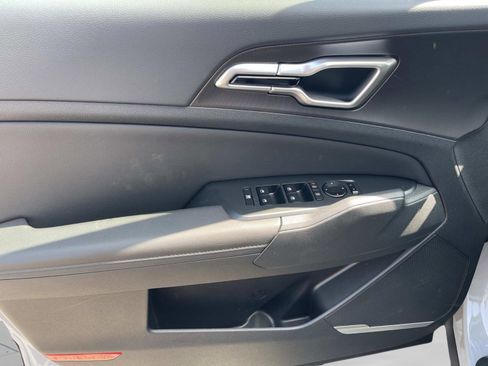 New 2026 Kia Sportage EX FWD image 22