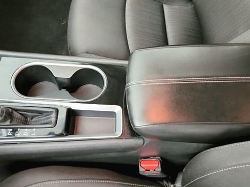 Used 2024 Nissan Altima 2.5 SV image 12