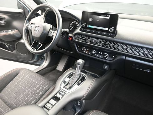 Used 2024 Honda HR-V Sport image 25