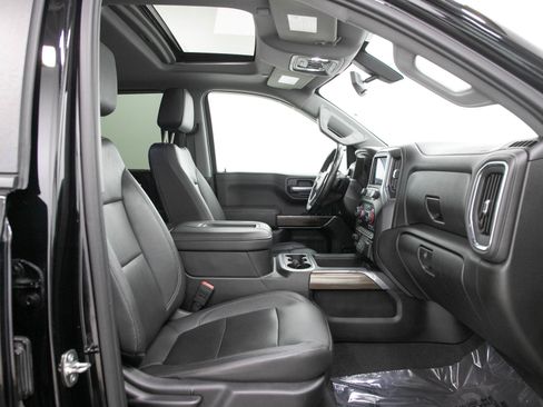 Used 2019 Chevrolet Silverado 1500 RST w/ True North Edition AWD/4WD image 13