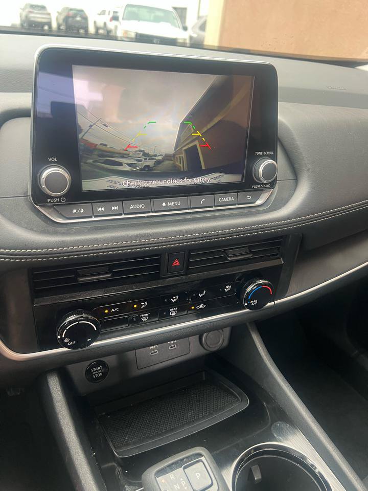Used 2024 Nissan Rogue S FWD image 20