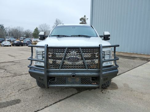 Used 2018 Ford F350 Lariat w/ Lariat Ultimate Package image 2