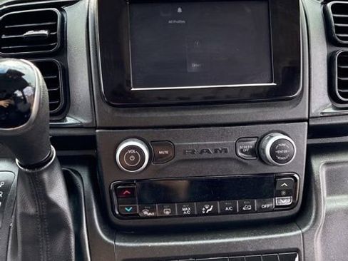 Used 2024 RAM ProMaster 2500 w/ Convenience Group image 15