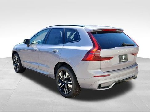 Certified 2026 Volvo XC60 B5 Plus w/ Climate Package AWD/4WD image 5