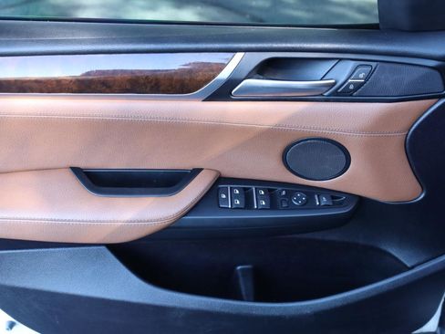 Used 2017 BMW X3 xDrive28i image 39