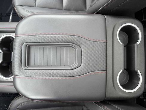 Used 2022 Chevrolet Tahoe RST image 36