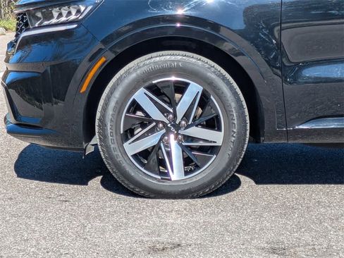 Used 2023 Kia Sorento EX w/ Panoramic Sunroof Package image 10