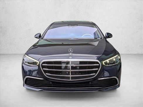 Used 2022 Mercedes-Benz S 500 4MATIC image 2