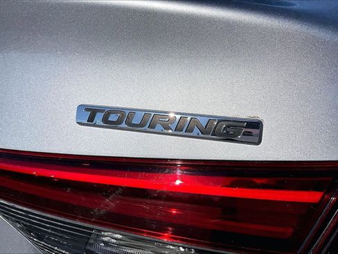 Used 2023 Honda Civic Touring image 9