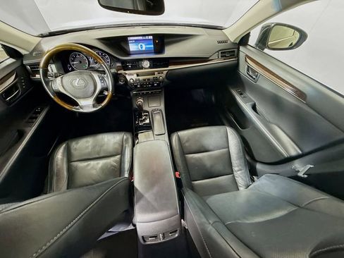 Used 2013 Lexus ES 350 w/ Luxury Pkg image 22