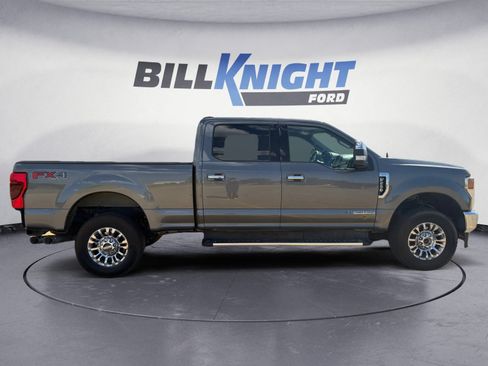 Used 2022 Ford F250 XLT w/ XLT Premium Package AWD/4WD image 6