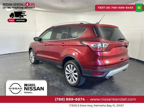 Used 2017 Ford Escape Titanium image 8