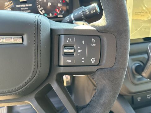 New 2024 Land Rover Defender 90 V8 image 14