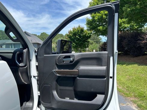 Used 2022 Chevrolet Silverado 2500 LT AWD/4WD image 49
