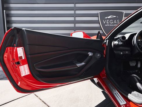 Used 2023 Ferrari F8 Tributo image 22