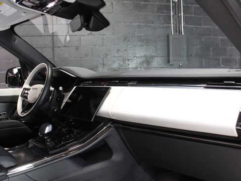 Used 2024 Land Rover Range Rover Sport Dynamic SE image 49