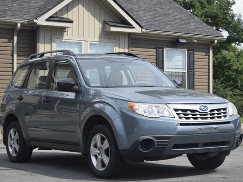 Used 2013 Subaru Forester 2.5X w/ Alloy Wheel Pkg AWD/4WD image 4