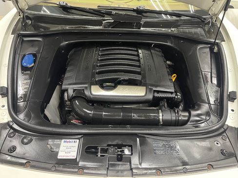 Used 2009 Porsche Cayenne AWD/4WD image 35