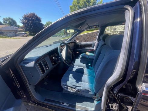 Used 1994 Cadillac Fleetwood Brougham RWD image 10