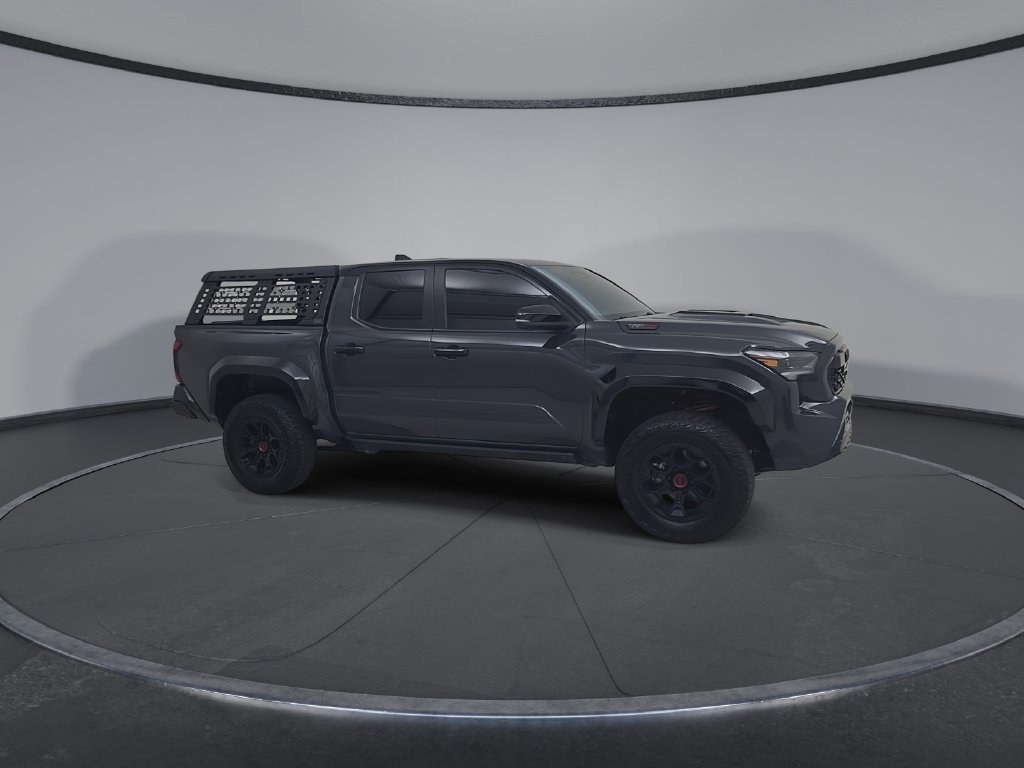 Used 2025 Toyota Tacoma TRD Pro AWD/4WD image 18