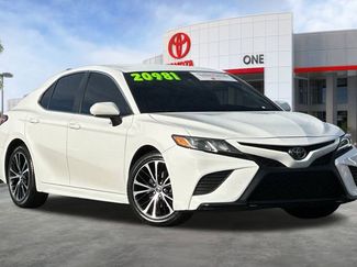 Certified 2020 Toyota Camry SE video 2