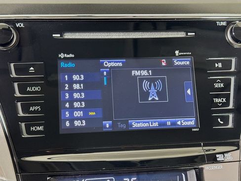 Used 2015 Toyota Prius V Five FWD image 27