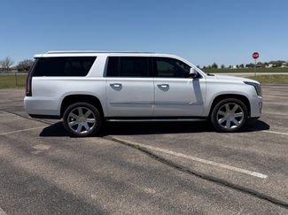 Used 2019 Cadillac Escalade ESV Luxury AWD/4WD video 2