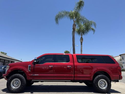 Used 2022 Ford F350 Platinum AWD/4WD image 2