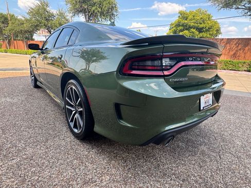 Used 2023 Dodge Charger R/T w/ Harman/Kardon Audio Group image 10