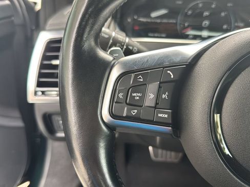 Used 2023 Jaguar F-TYPE Convertible RWD image 17