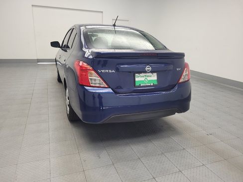 Used 2018 Nissan Versa SV FWD image 6
