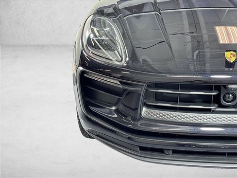 Used 2026 Porsche Macan AWD/4WD image 28